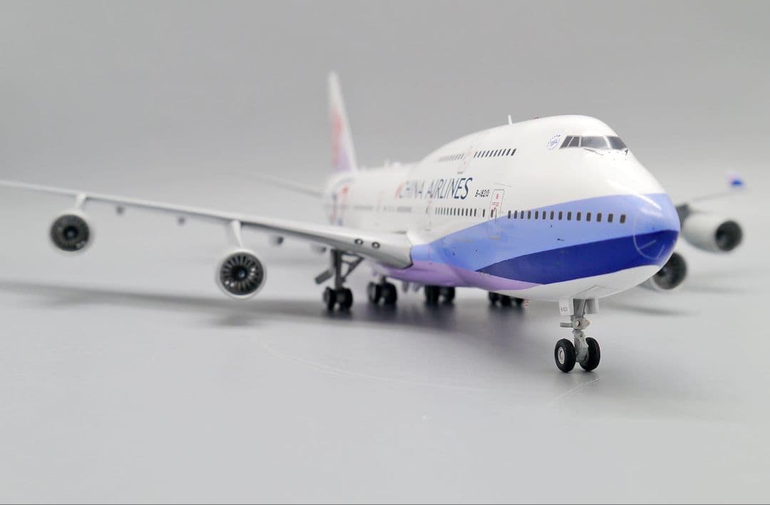 チャイナエアライン 747-400 B-18210 1/200