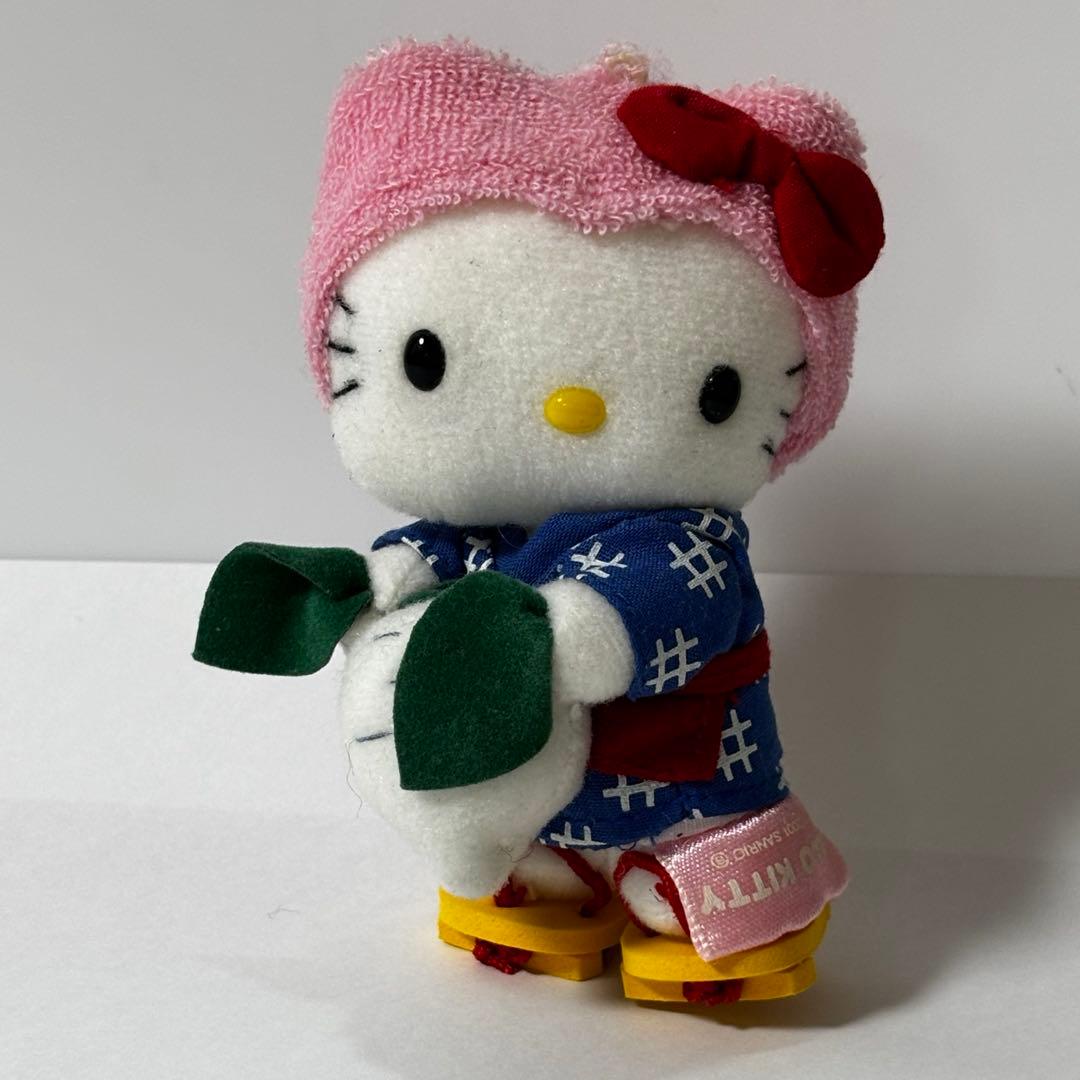 ハローキティ　ぬいぐるみキーホルダー　キティちゃん　鹿児島　桜島だいこん）