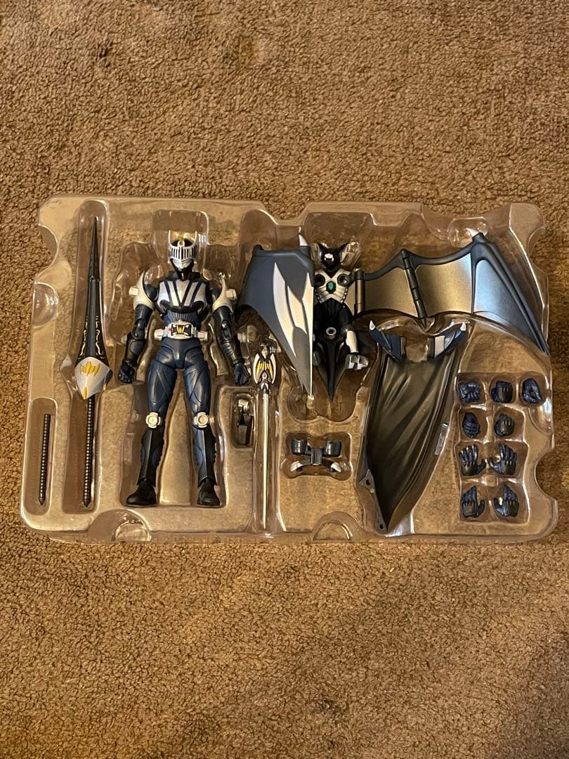 S.H.Figuarts フィギュアーツ 仮面ライダーナイト&ダークウイング