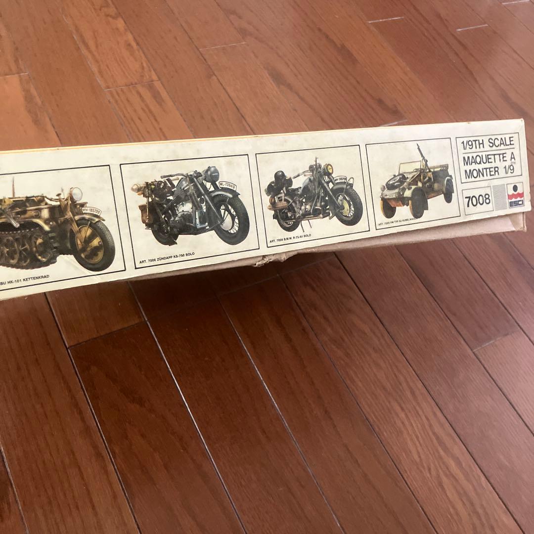  R/75 1/9スケール プラモデル