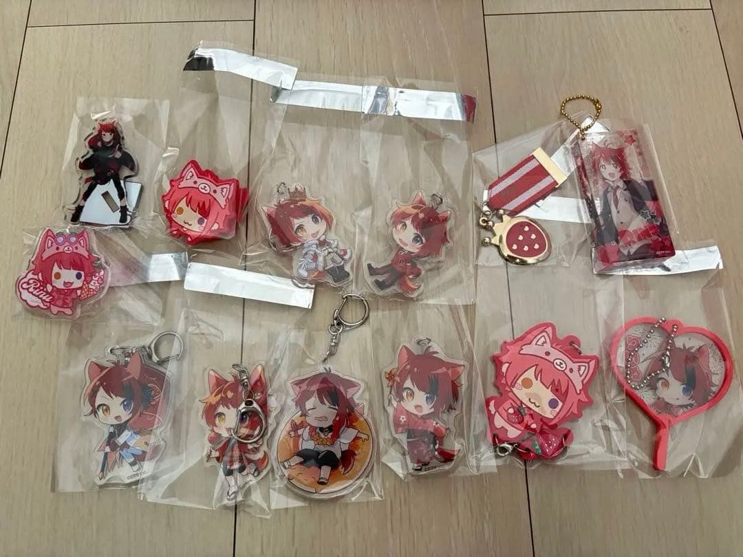 莉犬くん　グッズ　まとめ売り　すとぷり　ぬいぐるみ　バッジ　アクキー